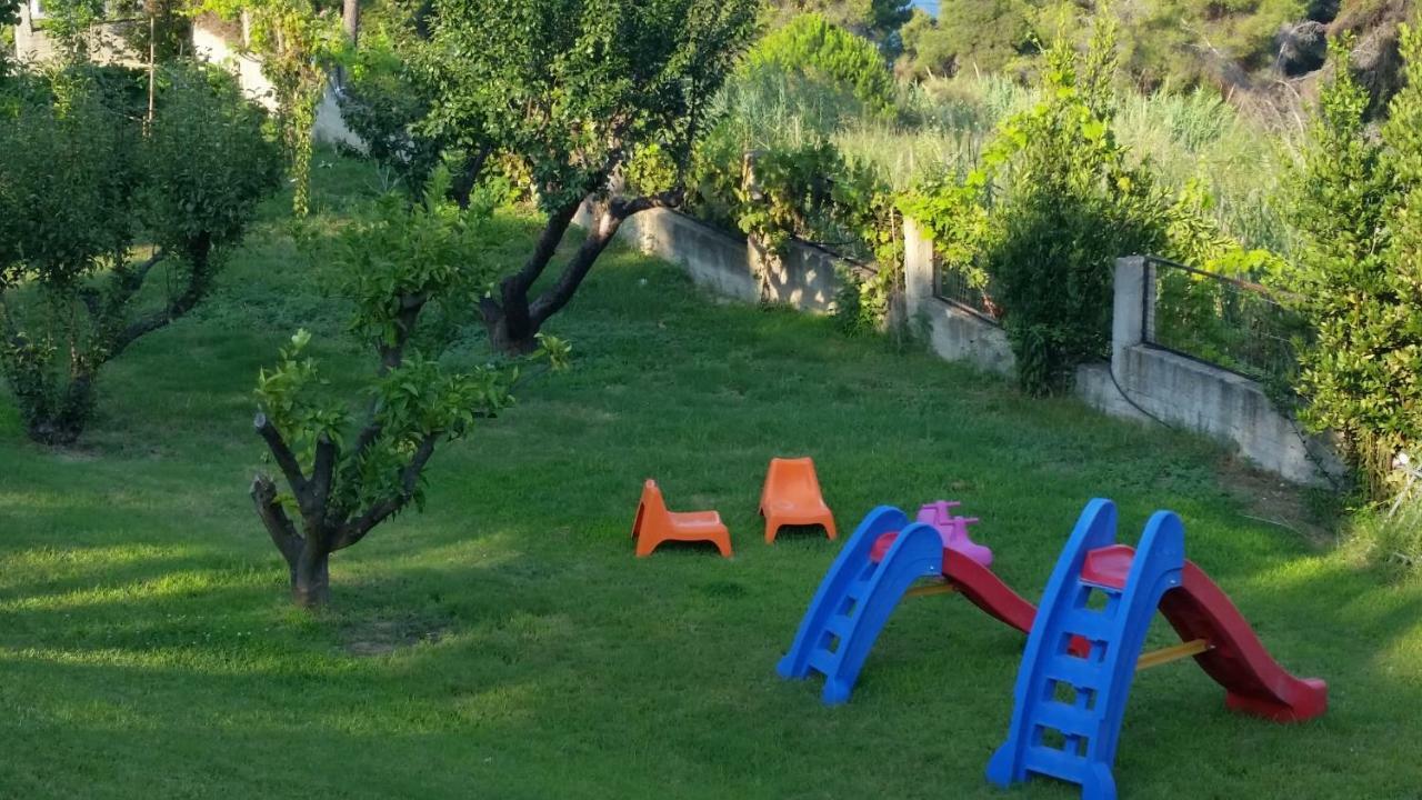 Ferienwohnung Amparoudes Kriopigi Exterior foto